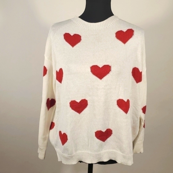 Mainstrip Cream sweater with hearts Size Medium - Picture 4 of 13